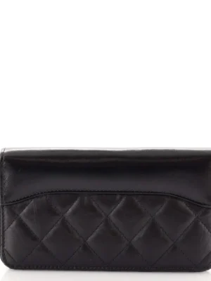 CHANEL 22 HANDBAG – Black & White Leather