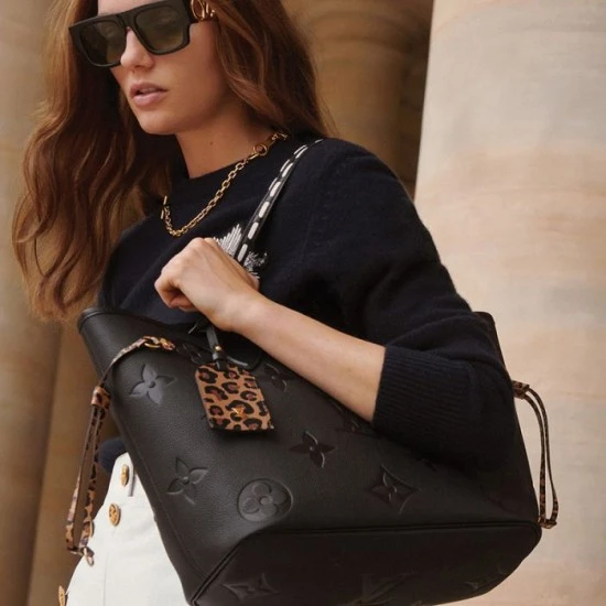 Louis Vuitton M58525 Neverfull MM