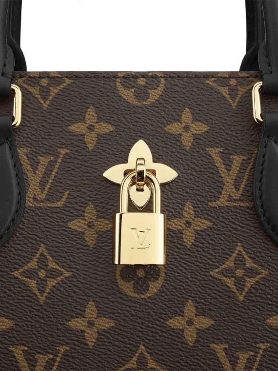 Louis Vuitton Flower Tote M43550