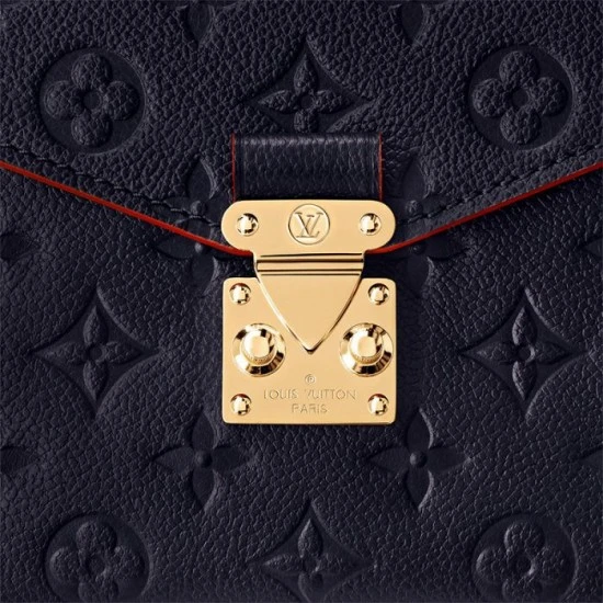 Louis Vuitton Pochette Metis