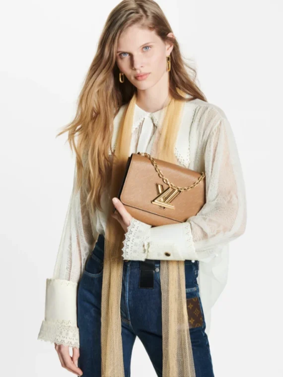 LOUIS VUITTON M21120 Twist MM