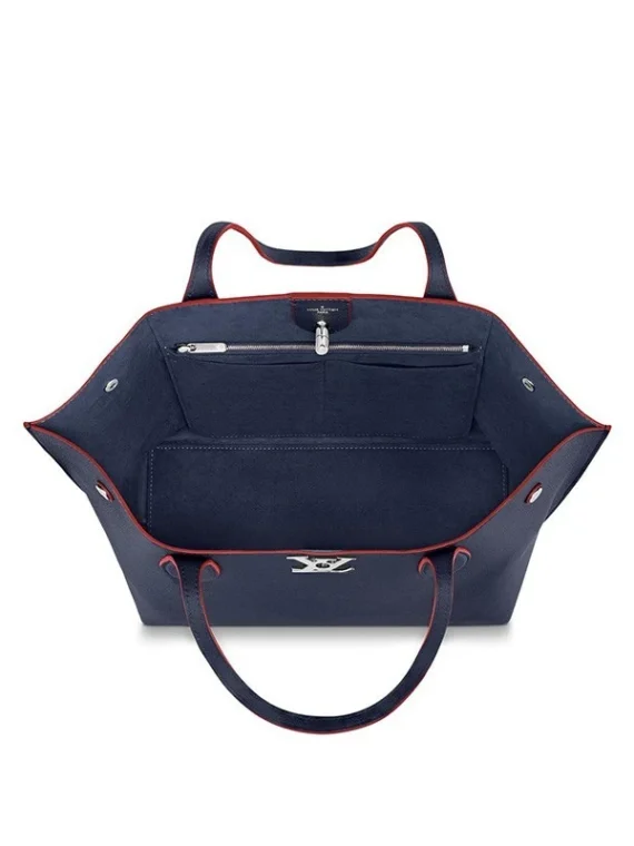 Louis Vuitton M52759 Lockme Go