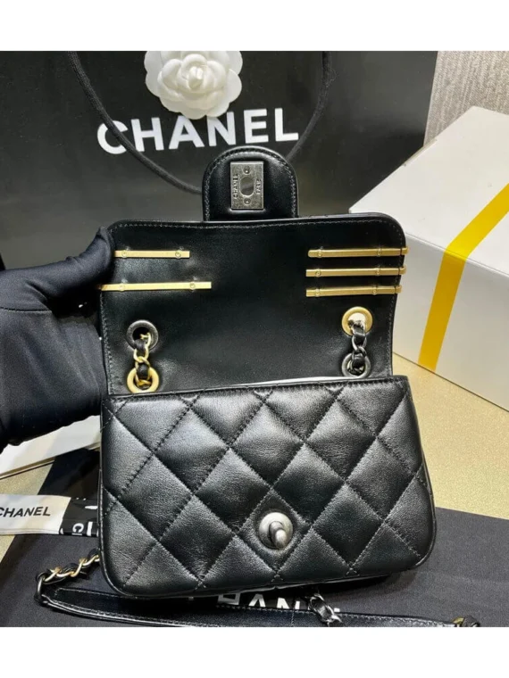 Chanel CC Pearl Coin Card Holder with Chain Quilted Caviar