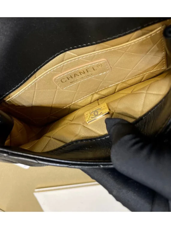 Chanel CC Pearl Coin Card Holder with Chain Quilted Caviar