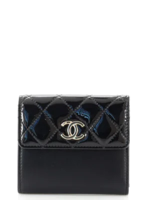 CHANEL 22 SMALL HANDBAG