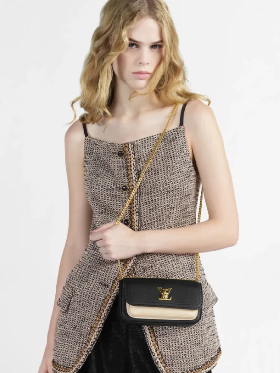 LOUIS VUITTON M81560 Lockme Tender Pochette