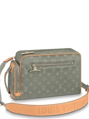 Louis Vuitton Camera Bag M43884