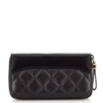 CHANEL 22 HANDBAG – Black & White Leather