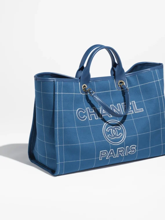 MAXI SHOPPING BAG chanel