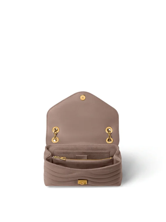 Louis Vuitton Wave Chain Bag M58550