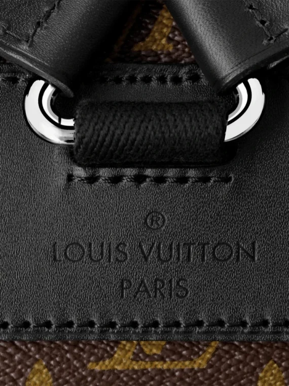 Louis Vuitton Christopher PM M43735
