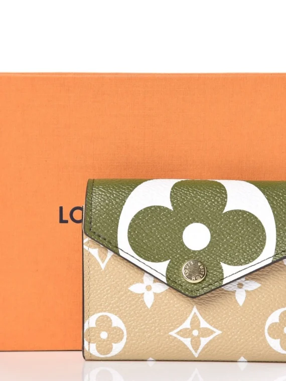 Louis Vuitton Monogram Giant Zoe Wallet Khaki
