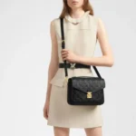 Louis Vuitton Pochette Metis