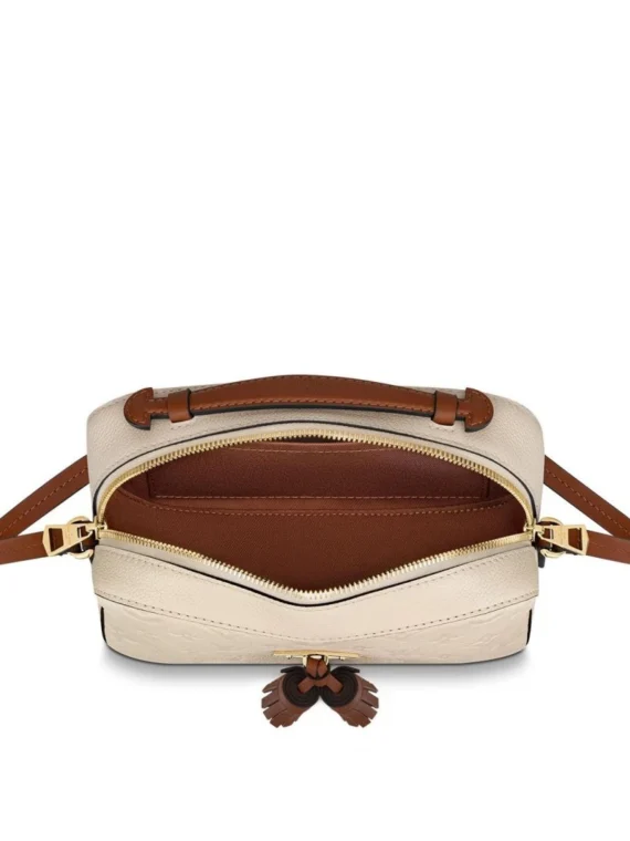 Louis Vuitton M44597 Saintonge